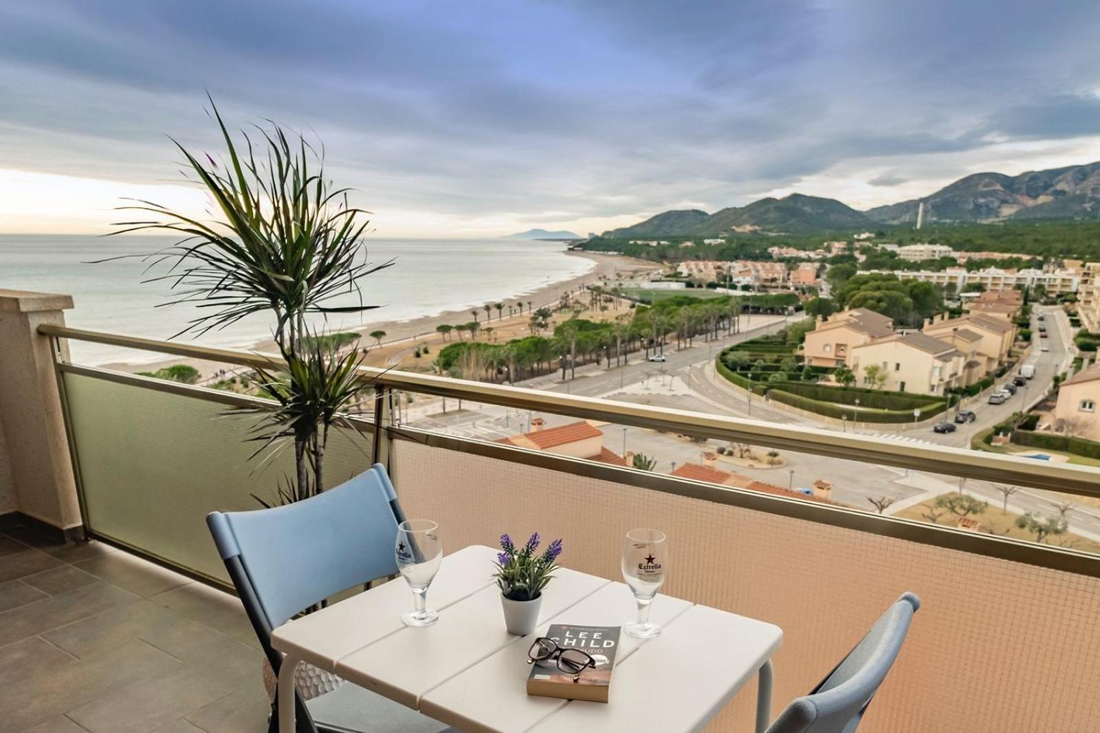 Apartamento Con Terraza, Vistas Playa Y Montana L'L'Hospitalet de l'Infant Zewnętrze zdjęcie